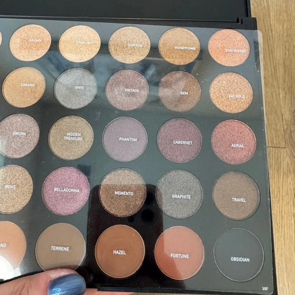 Morphe 35F Fall Into Frost Artistry Eyeshadow Palette 35 Shades Shimmer Matte